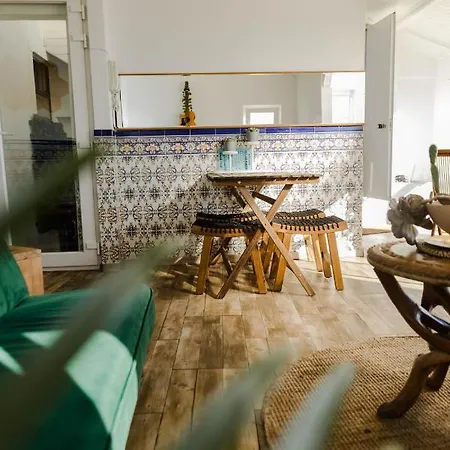 Olympo Shared Flat With Amazing River View * Lisbon