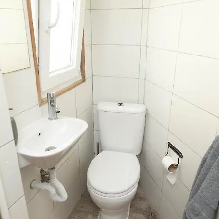 Guest house Olympo Shared Flat With Amazing River View *