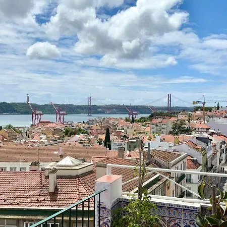 Olympo Shared Flat With Amazing River View Lisboa