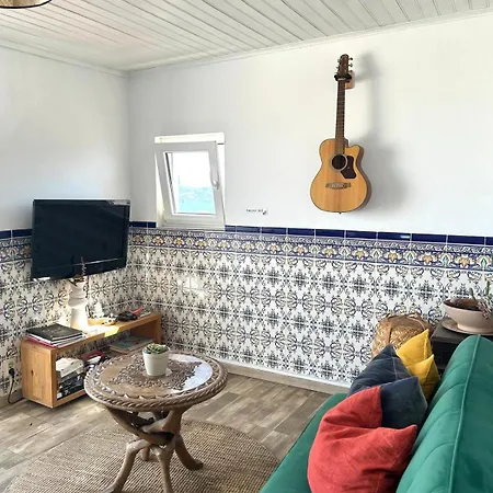 Olympo Shared Flat With Amazing River View Lisbon