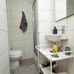 Olympo Shared Flat With Amazing River View ゲストハウス