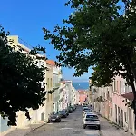 Olympo Shared Flat With Amazing River View * Лиссабон