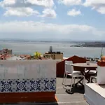 Гостевой дом Olympo Shared Flat With Amazing River View *
